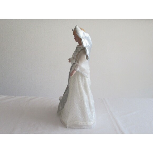 Roman RR ~14.5" Wht Angel Tree Topper Top Silver Wings Lace Porcelain Head Hands - Picture 7 of 12